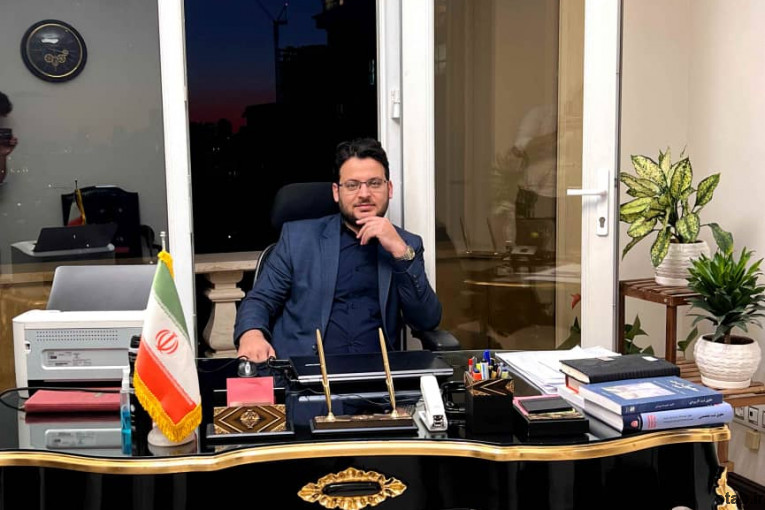 وکیل دادگستری, دفتر وکالت دکتر احمد زهره وند نیاوران تهران